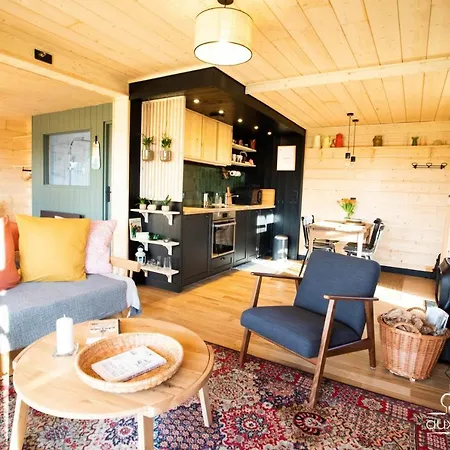 אכסניה Aux Grand-Laviers